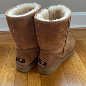 UGG Classic Short boots for men